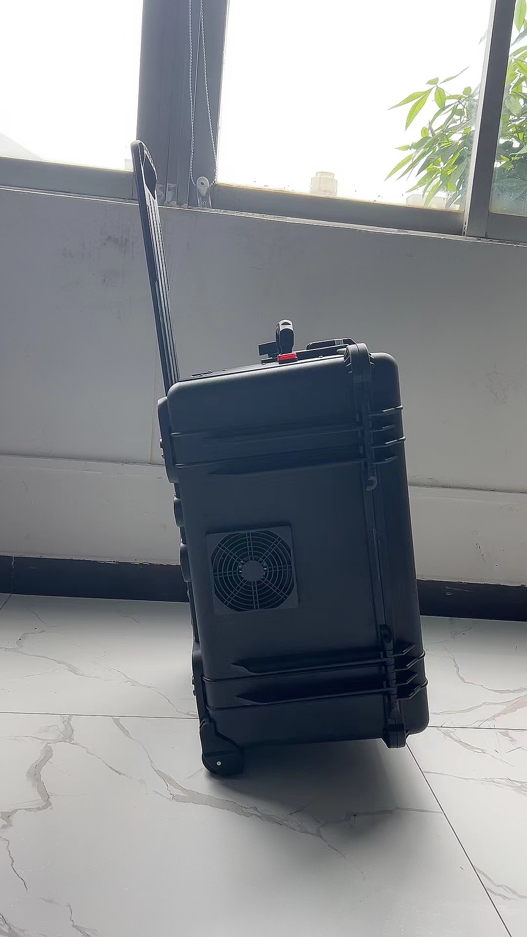 仁化手拉箱型移动通信干扰器